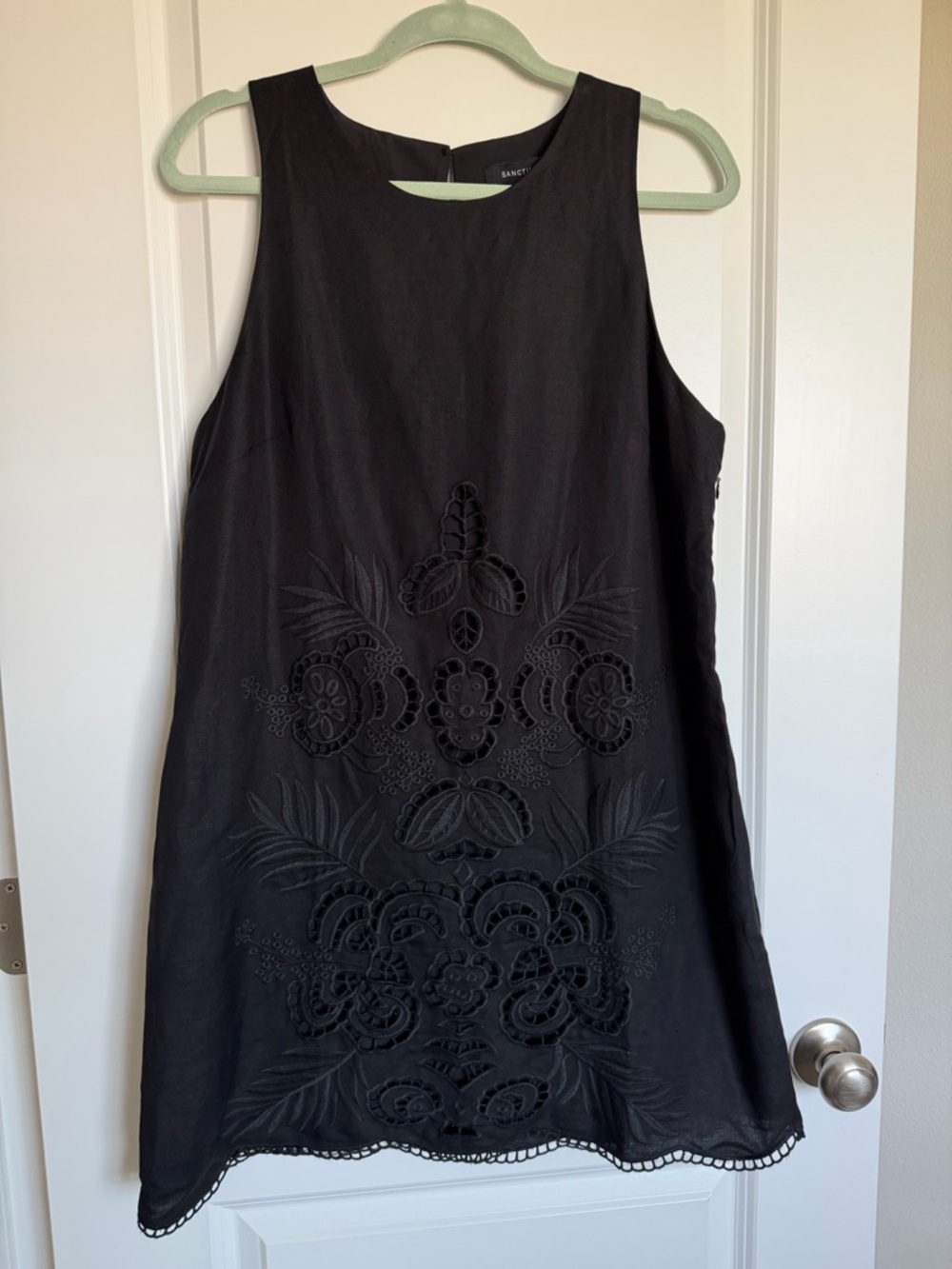 Sanctuary Embroidered Blooms Black Shift Dress - Picture 4 of 5